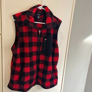 Chaps flannel/polyester sleeveless fall outdoor/indoor vest, black and red check